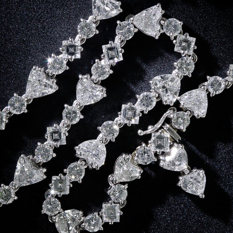 Women's Magnificent Diamond Platinum Necklace For Sale