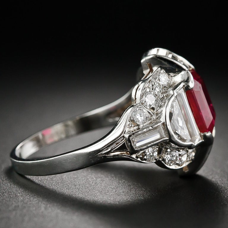 Exceptional Art Deco No-Heat Burma Ruby Diamond Platinum Ring In Excellent Condition In San Francisco, CA