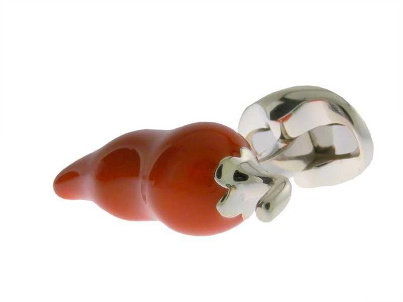 The silver chilli cufflinks have a small domed oval spring link fitting, and are attractively enamelled in red.

These traditional cufflinks are packaged in our unique presentation box. Complete with a full set of Deakin & Francis traditional