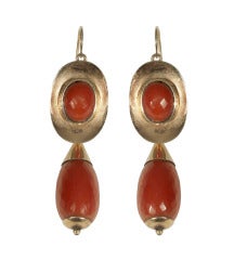 A pair of antique Coral and Gold Earrings, 1900 ca