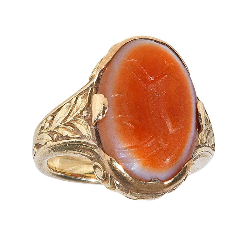 A Sassanian Agate Gold Intaglio Ring
