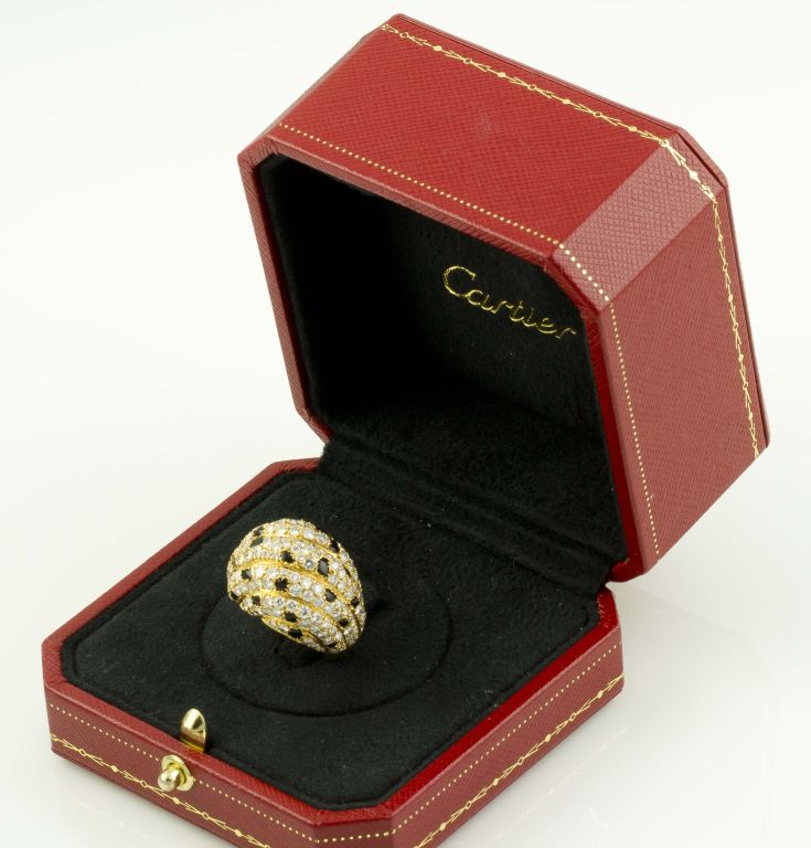 CARTIER Panthere Diamond Onyx and Gold Dome Ring 2