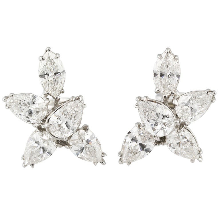 HARRY WINSTON Platinum Diamond Cluster Earrings at 1stdibs