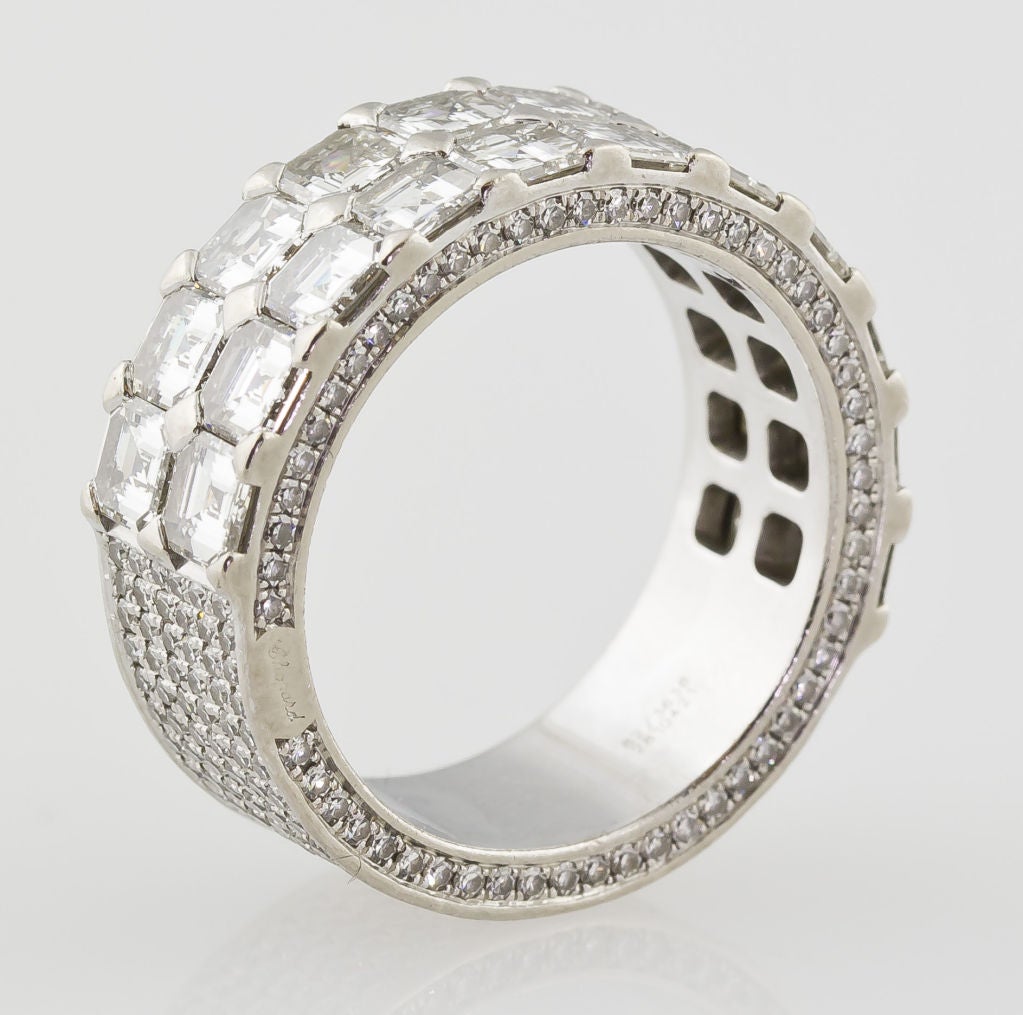 Contemporary Chopard Ice Cube Diamond Gold Band Ring