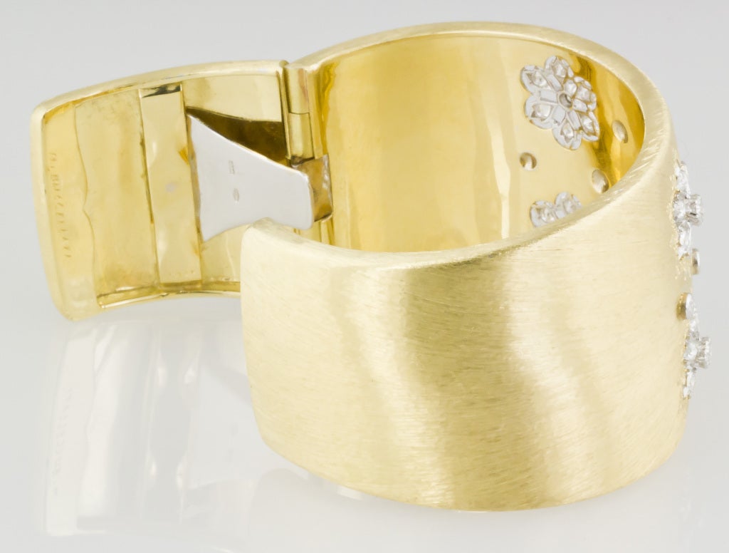 Women's BUCCELLATI Diamond Gold Wide Cuff Bracelet