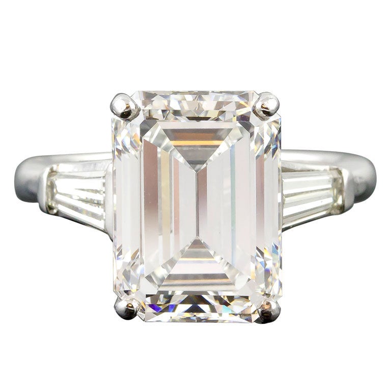 IMPORTANT 7.29cts H-VVS1 Emerald-Cut Diamond Platinum Ring
