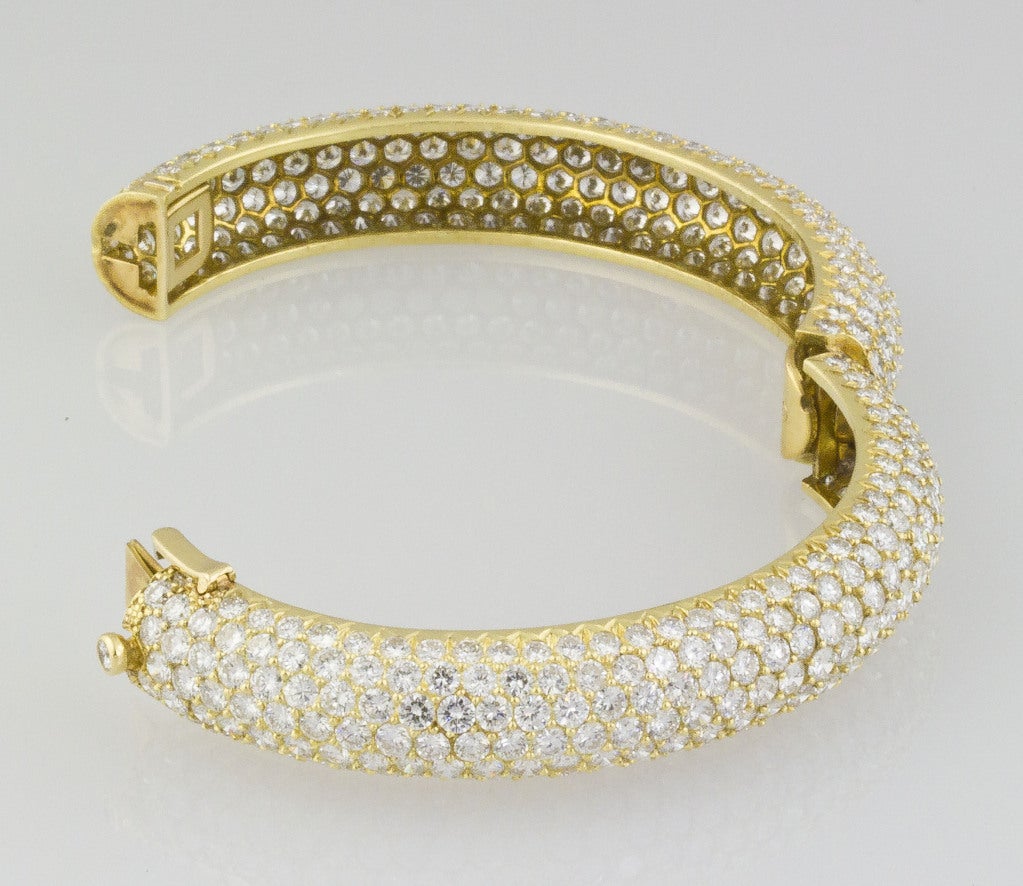 van cleef pave bracelet