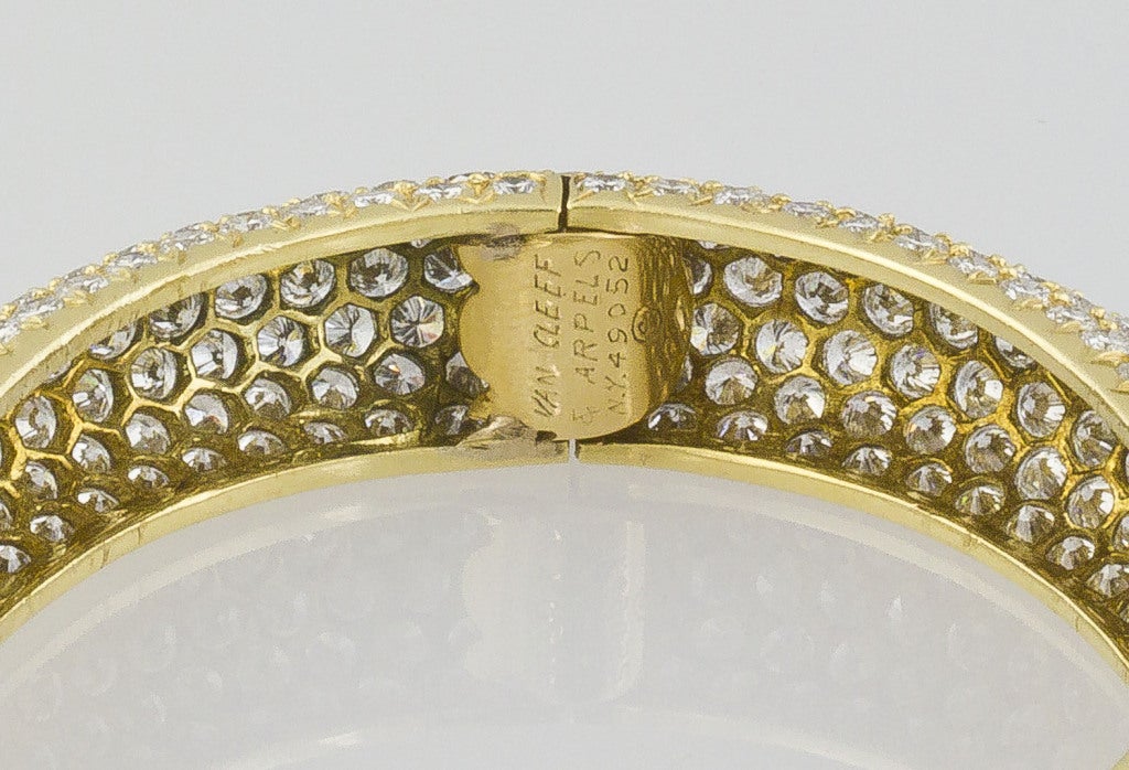 Women's Van Cleef & Arpels Pave Diamond Bangle Bracelet