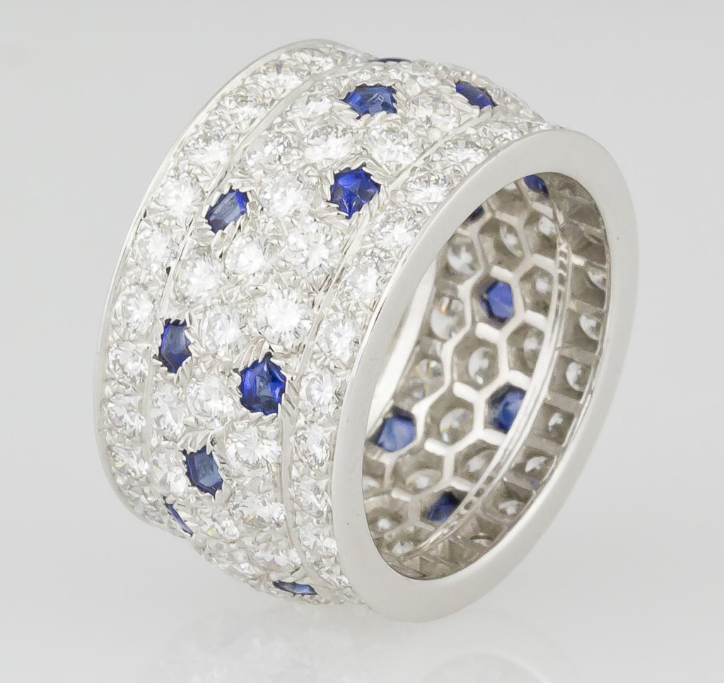 Cartier Panthere Sapphire Diamond Gold Band Ring In Excellent Condition In New York, NY