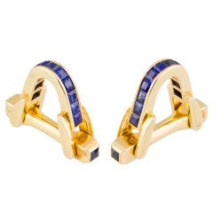 BOUCHERON Sapphire and Gold Triangle Cufflinks