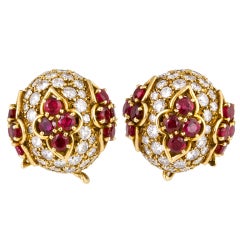 VAN CLEEF & ARPELS Diamond Ruby and Gold Dome Earrings