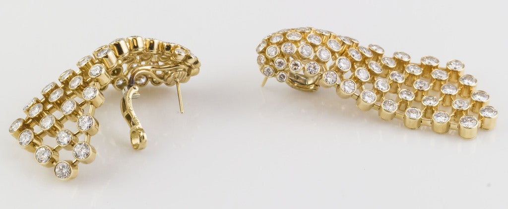 Women's CARTIER Impressive Cascading Diamond and Gold Drop Earrings