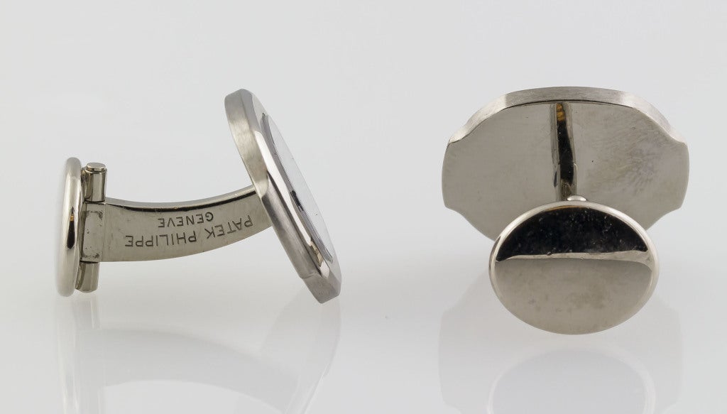 Masculine and stylish 18K white gold cufflinks from the 