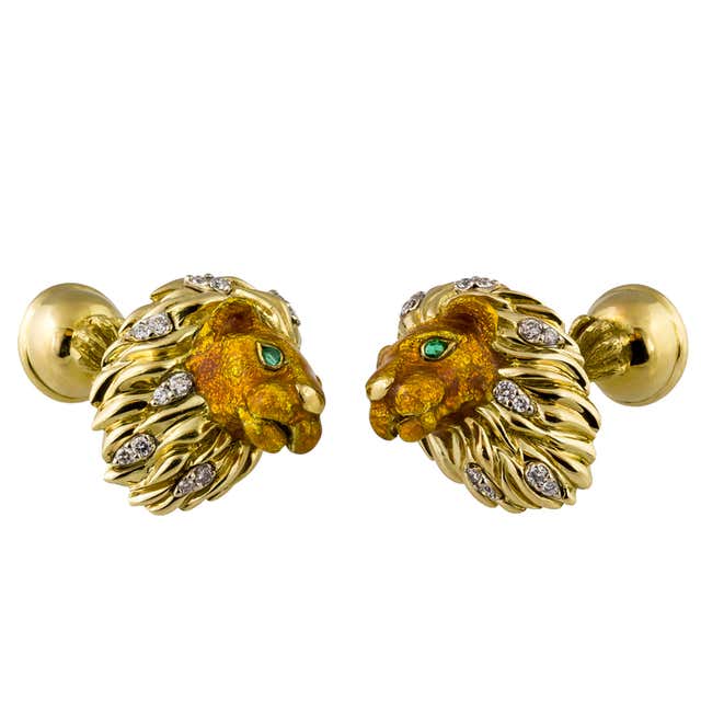 TIFFANY and CO. Emerald Diamond and Enamel Gold Lion Cufflinks at 1stDibs