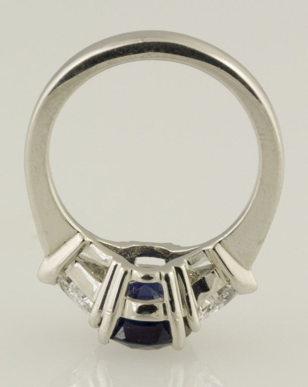 Natural 3.58 Carat Sapphire Diamond Platinum Ring In Excellent Condition For Sale In New York, NY