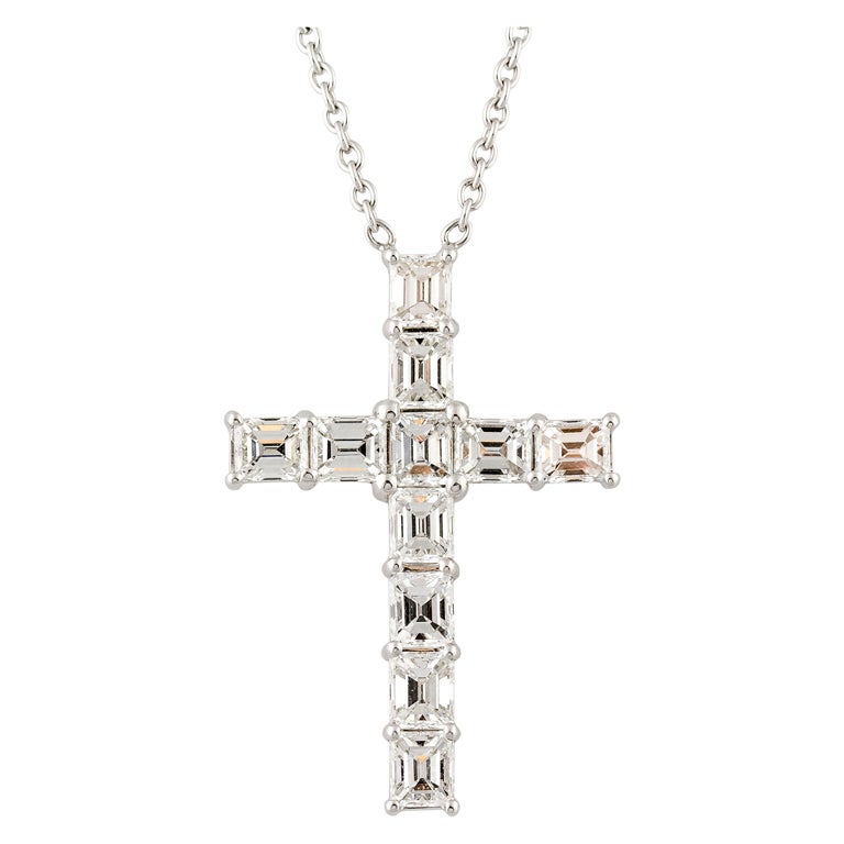 TIFFANY & CO. Diamond Platinum Cross Pendant Necklace
