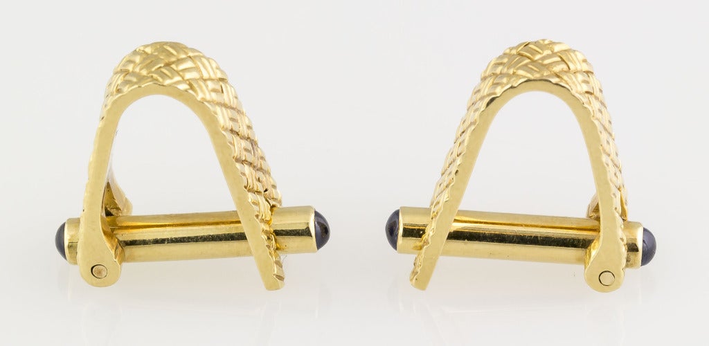 VAN CLEEF & ARPELS Retro Sapphire Gold Triangle Cufflinks