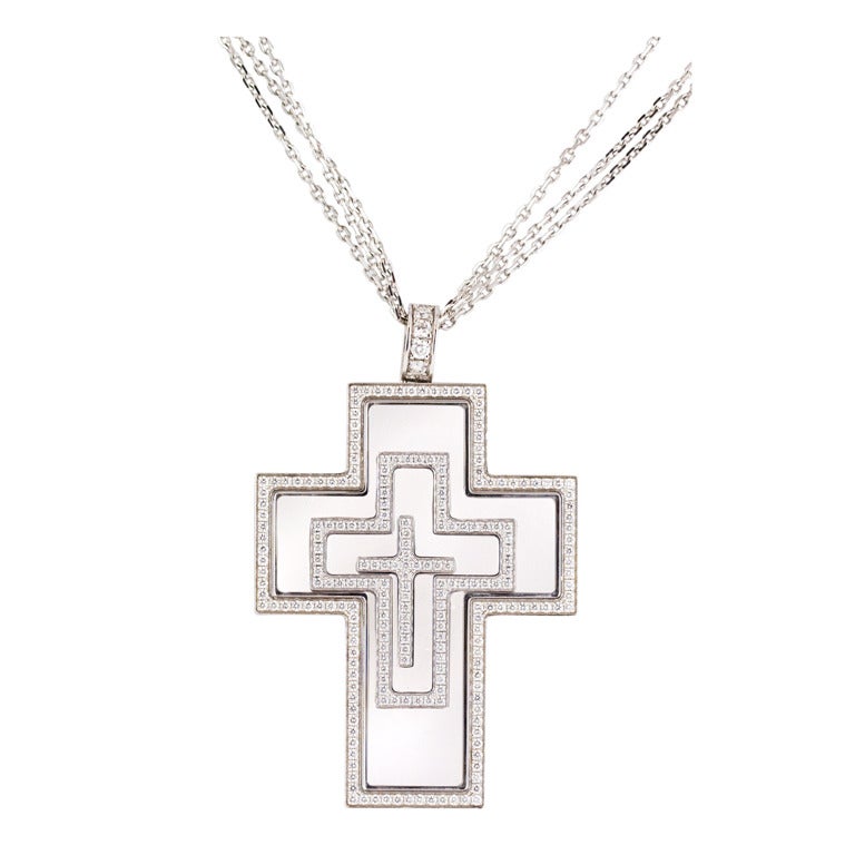 CHOPARD Happy Diamond Extra Large Diamond White Gold Cross Pendant