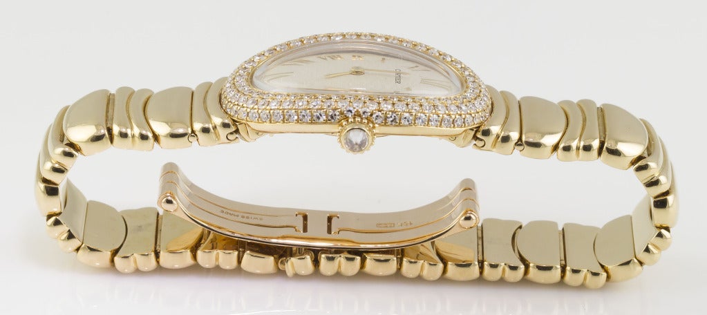 Cartier Lady's Yellow Gold and Diamond Baignoire Bracelet Watch In Excellent Condition In New York, NY