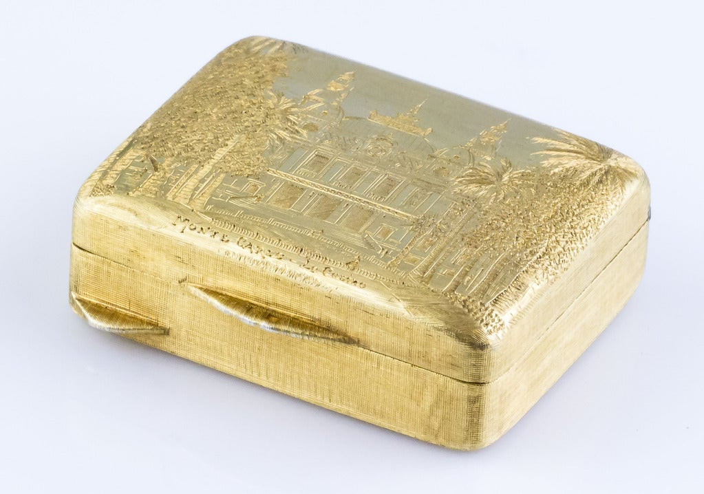 Rare and unusual silver gilt pillbox by Gianmaria Buccellati. It depicts the famous 
