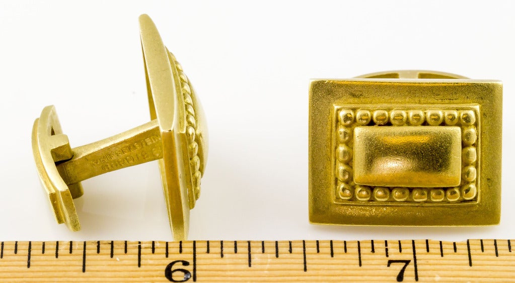 Kieselstein-Cord Gold Shield Cufflinks 1