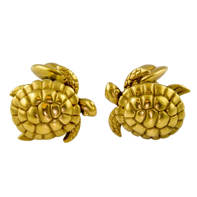 Kieselstein-Cord Turtle Shaped Gold Cufflinks