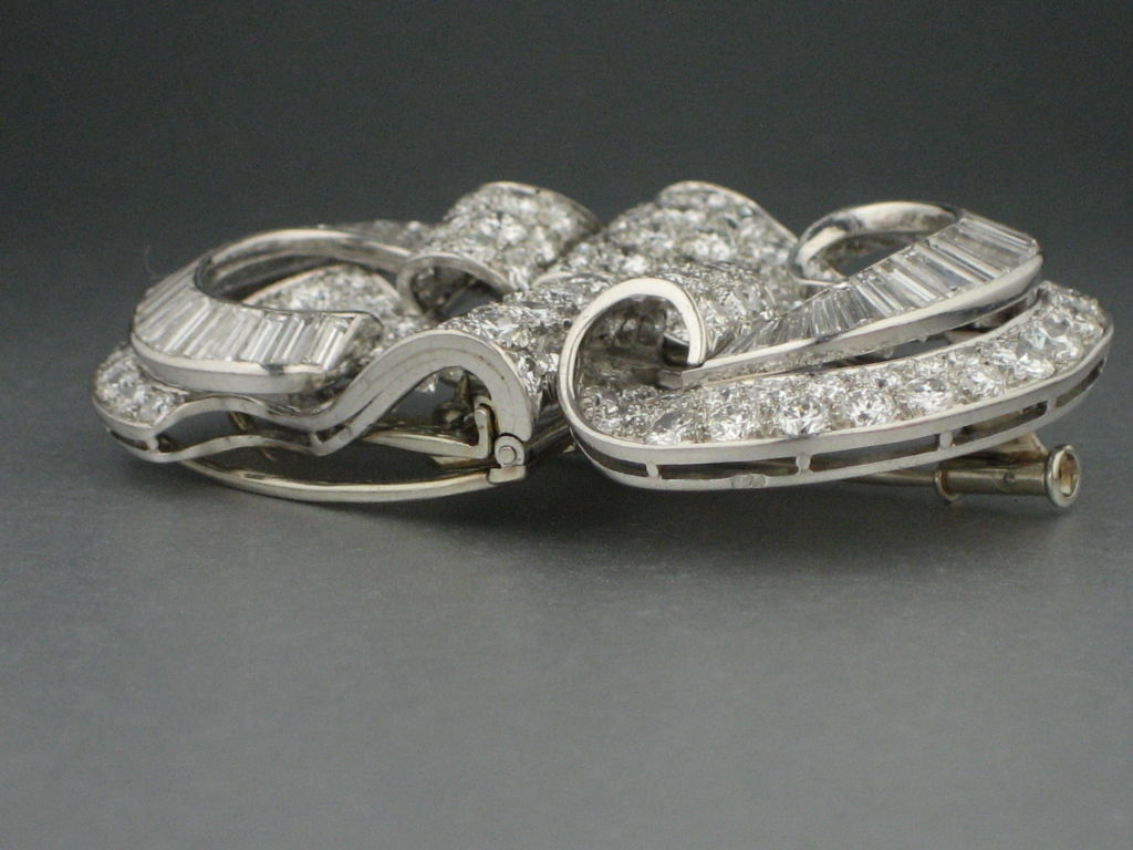 FRENCH Deco Platinum 18.0cts Diamond Double-Clip Brooch In Excellent Condition In New York, NY