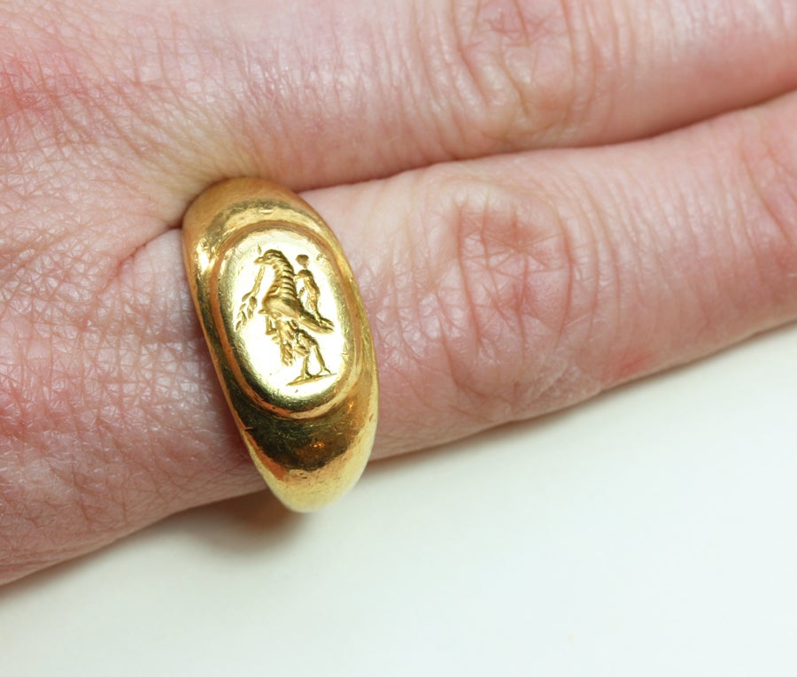 Large Roman Gold Gryllos Intaglio Ring 2