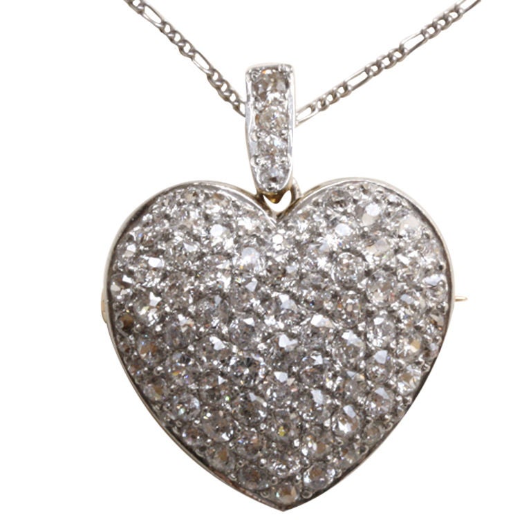 Pendentif et broche en forme de cœur en diamant en vente