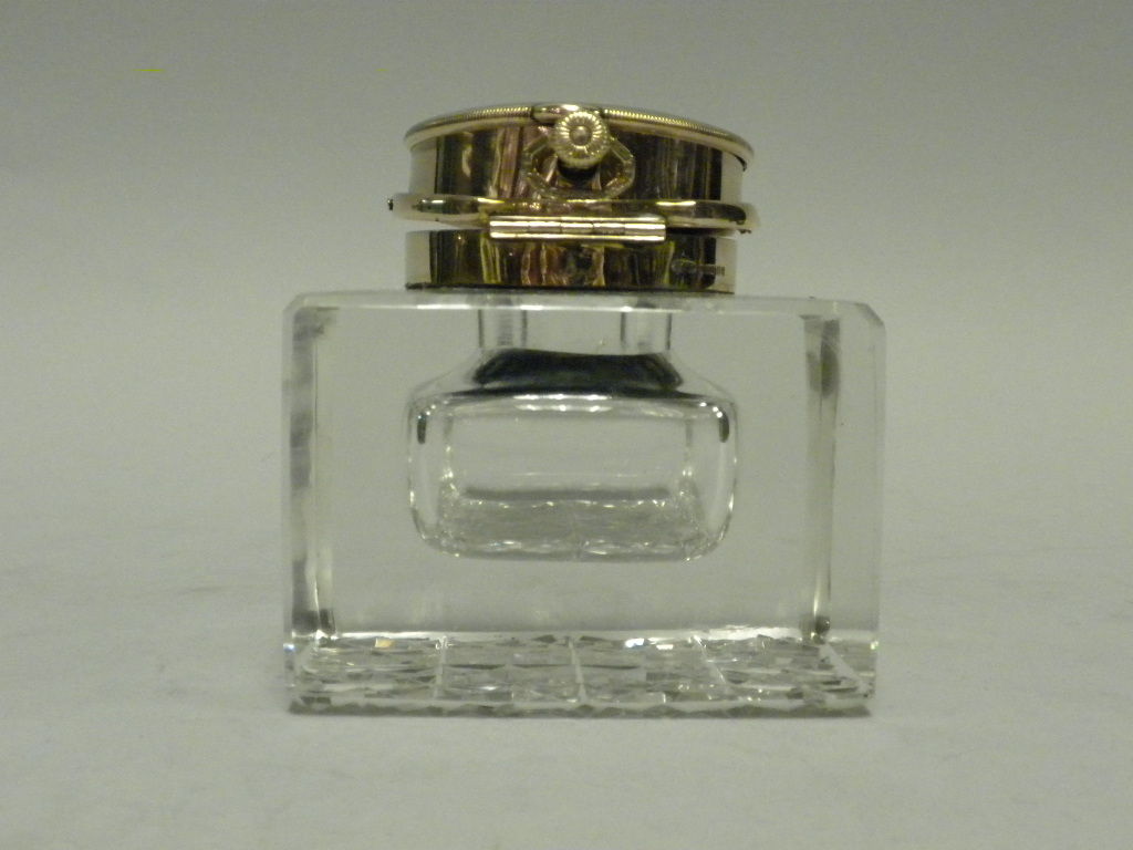 Edward VII 9 Carat Gold Mounted Crystal Inkwell, 1907 4