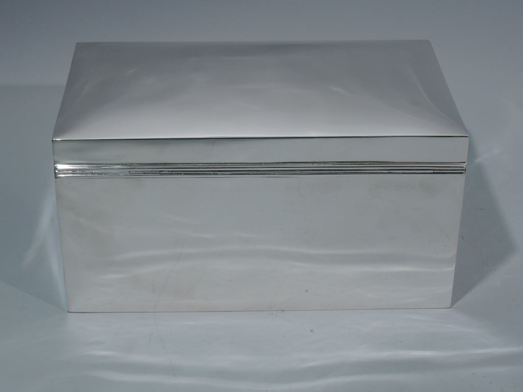 Women's or Men's Large Victorian Box - English Sterling Silver - Made by Mappin & Webb in 1899