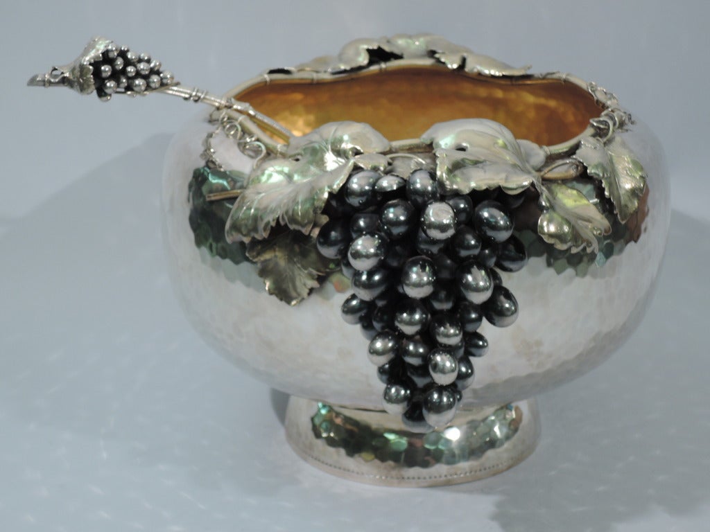 Gorham Punch Bowl with Ladle - Gilded Age - American Sterling Silver - 1881 In Excellent Condition In New York, NY