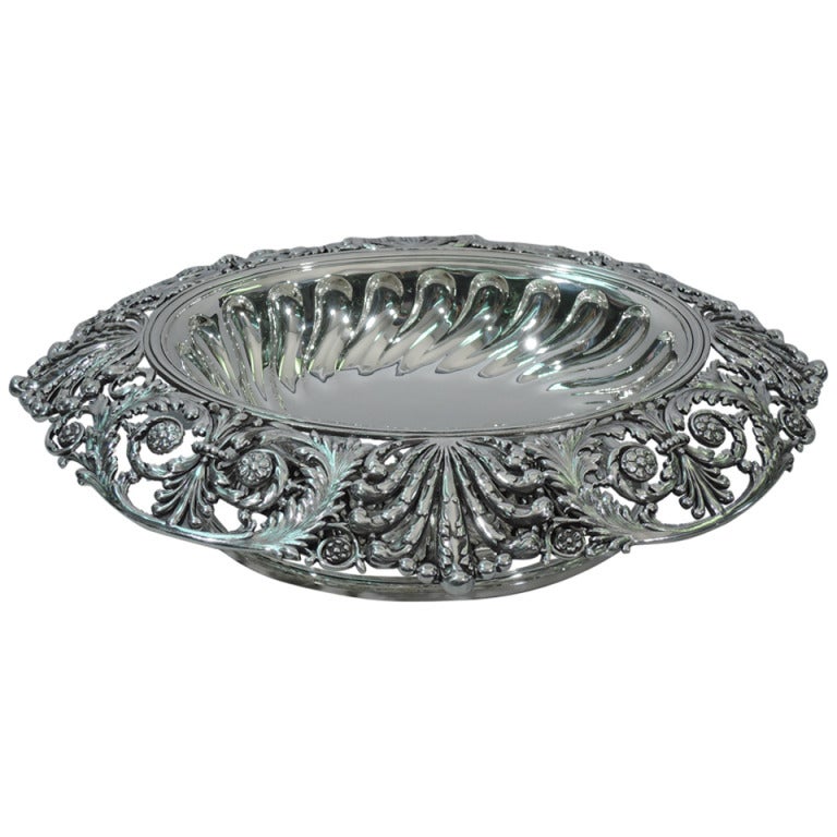 Tiffany Centerpiece Bowl - Large & Heavy - American Sterling Silver - C 1905