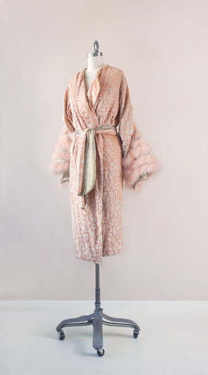 1920 dressing gown