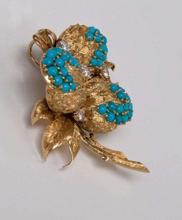 Highly detailed Turquoise and Diamond Brooch in the shape of three flower pods, 18 karat yellow gold, stamped Itali