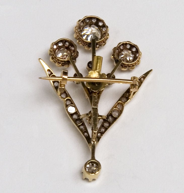 Diamond En Tremblant Floral Form Brooch