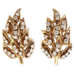 Leaf Design, Gold and Diamond earrings