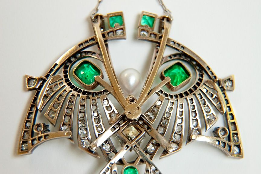 Art Nouveau Diamond, Emerald & Pearl Pendant For Sale 2