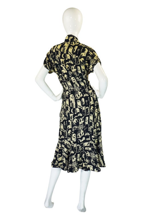1940s Novelty Printed Silk Swing Dress at 1stDibs