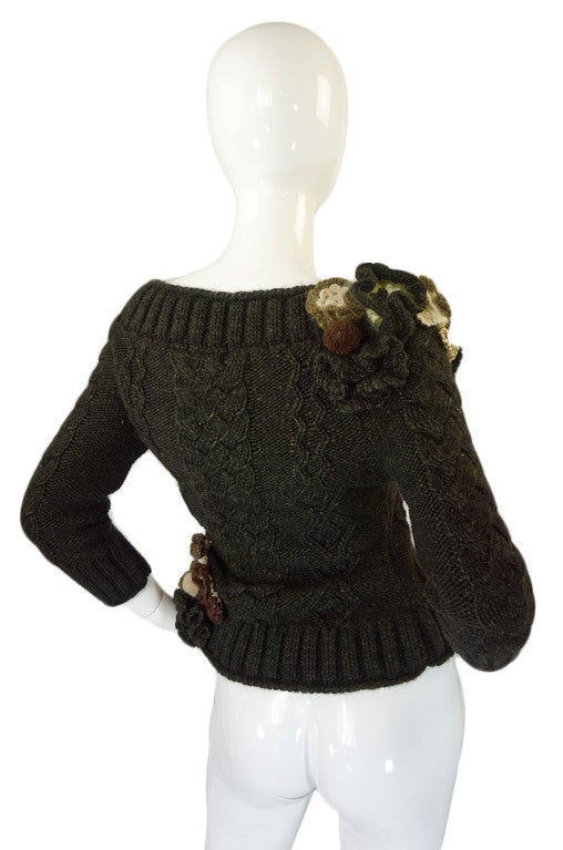 Rare F2005 Alexander McQueen Sweater In Excellent Condition For Sale In Rockwood, ON