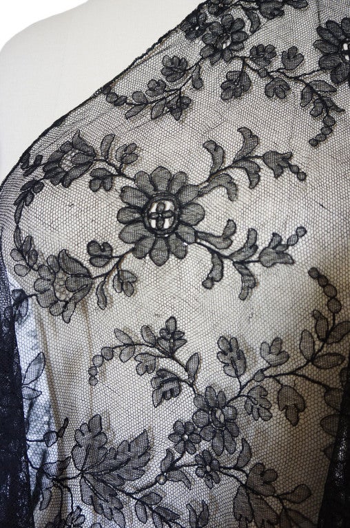 1860s Black Chantilly Lace Caped Shawl 1