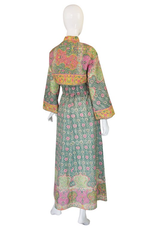 I particularly like this Malcolm Starr dress. It has such and exotic feel to it and is so different from the usual pieces you see. I really think it is outstanding! Made of a fine crisp, almost coated or polished feel cotton that is very very light