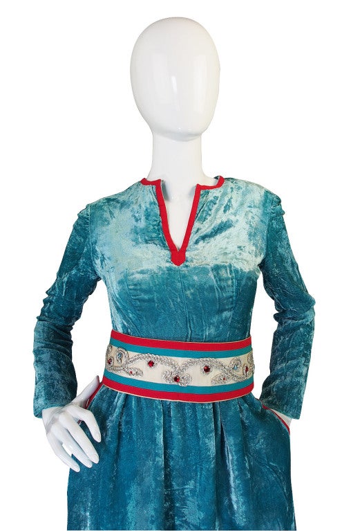 1960s Jeweled Belt Oscar De La Renta Museum Dress In Excellent Condition In Rockwood, ON