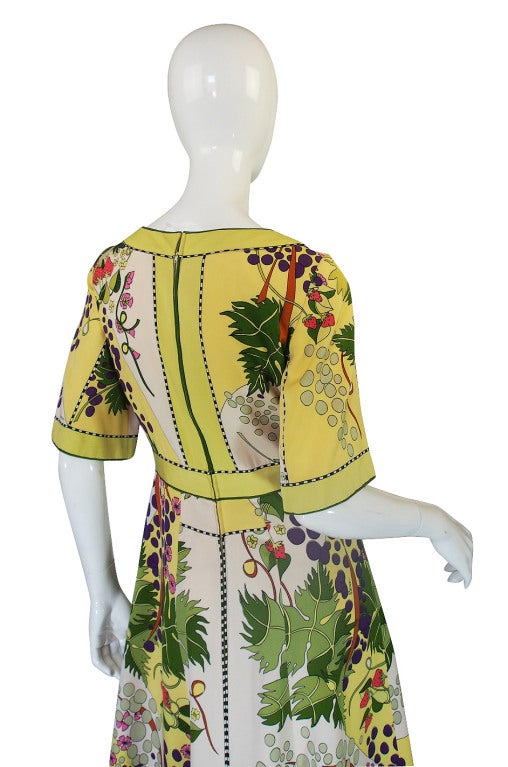 1960s Beautiful & Pristine Grapevine Printed Silk Bessi Dress 1