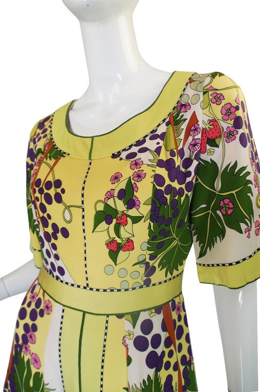 1960s Beautiful & Pristine Grapevine Printed Silk Bessi Dress 3