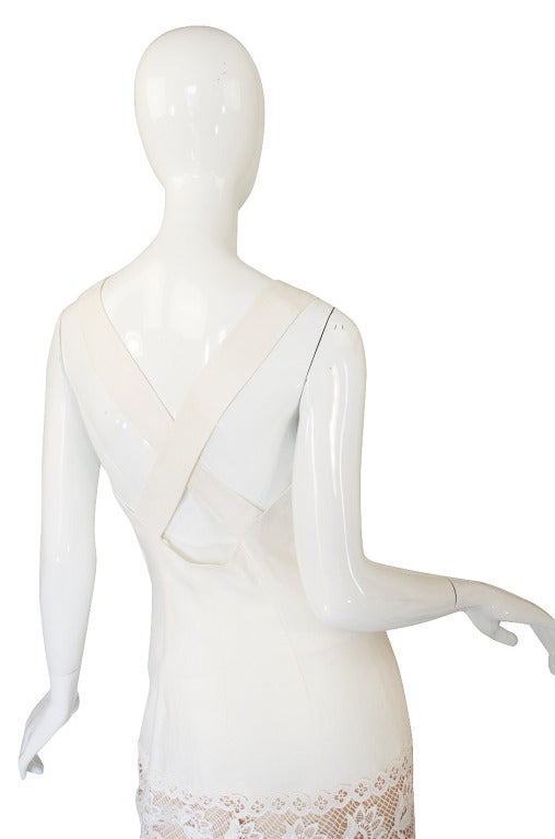 Women's 1970s Valentino Cross Back Linen Dress