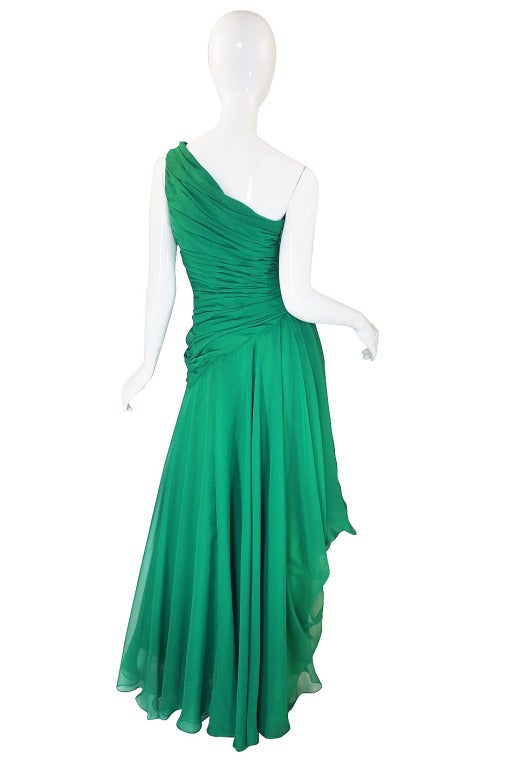 emerald green one shoulder gown