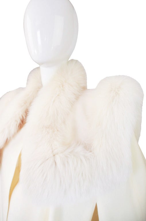 1980s Cream Wool Fox Fur Collar Cape 2