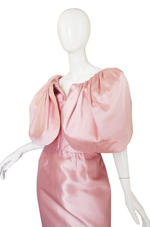 Women's 1980s Larger Caped Silk Oscar De La Renta Gown