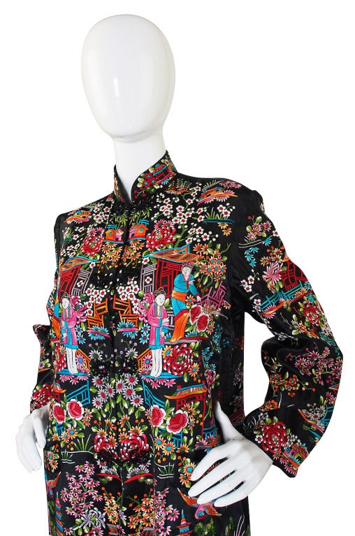 1920s Amazing Embroidered Silk Jacket Coat For Sale 1